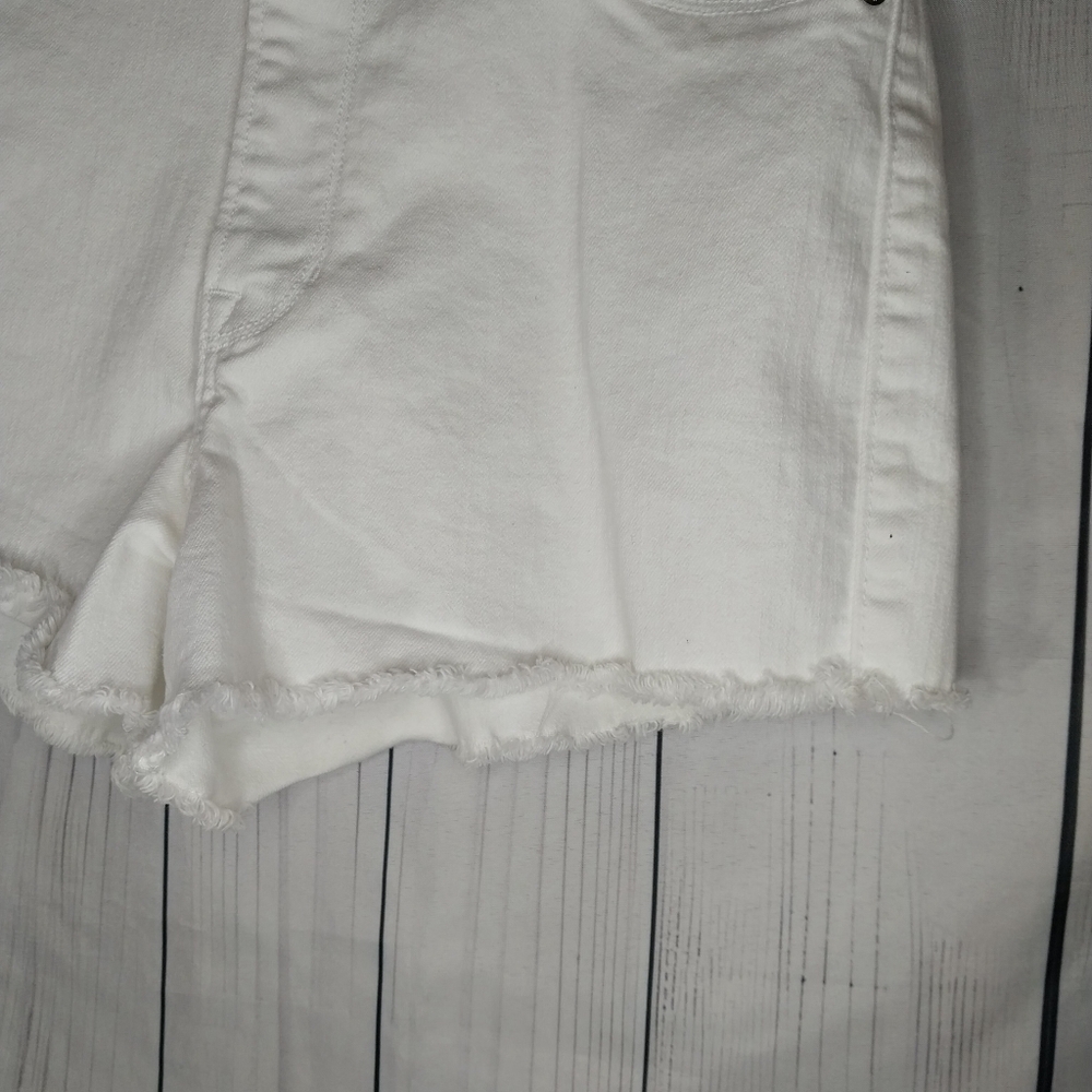 Abercrombie & Fitch The Boyfriend Mid Rise White Dem Raw Hem Shorts - Picture 4 of 9